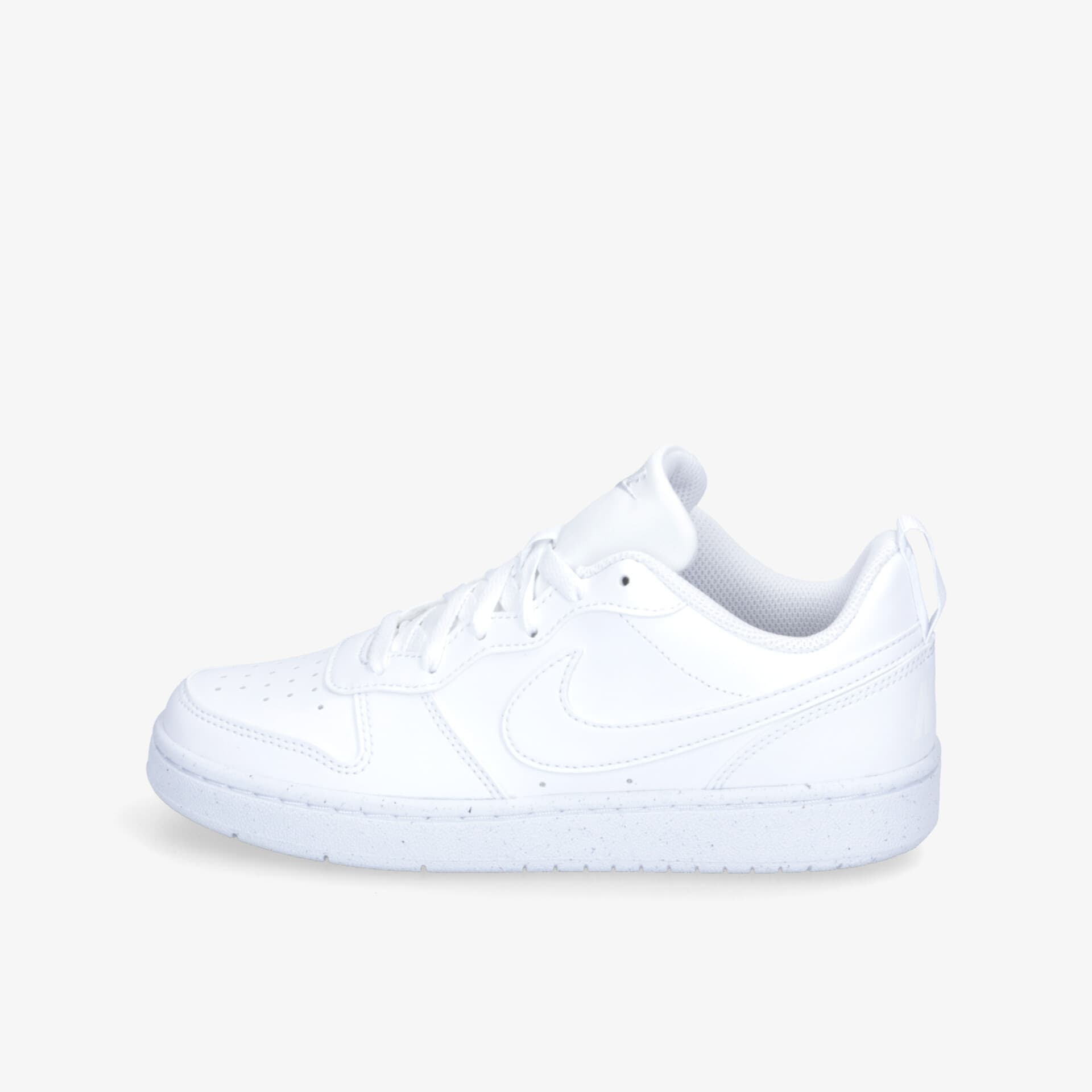 Eleganter weißer Sneaker mit klaren Linien und komfortabler Passform für jeden Anlass.